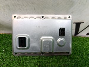 Блок розжига ксенона VOLVO V70 OEM 89035113 SW 2004