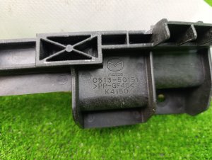 Кронштейн переднего бампера правый MAZDA PREMACY OEM C51350151 CWEFW 2010