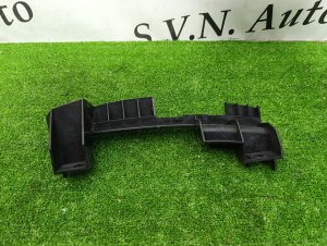 Кронштейн переднего бампера правый C51350151 MAZDA PREMACY