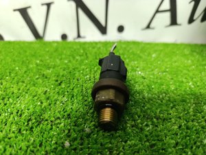 Датчик давления ГУР NISSAN SERENA OEM 497617P900 PC24 2002