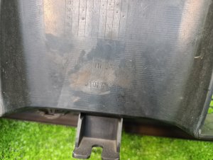 Решетка радиатора SUBARU LEGACY OEM J1017AG060 BL5 2005