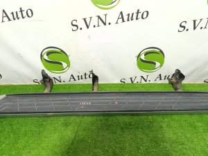 Подножка правая MITSUBISHI PAJERO OEM 7656A090, 7656A080HA 2011