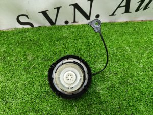 Крышка горловины бензобака MITSUBISHI PAJERO OEM MN106162 V88W 2011