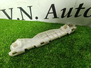 Кронштейн переднего бампера левый TOYOTA VITZ OEM 5253652050 NCP91 2009
