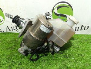 Главный тормозной цилиндр MITSUBISHI PAJERO OEM MR569728 V88W 2011