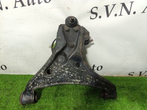 Рычаг передний правый 4013A210 MITSUBISHI PAJERO