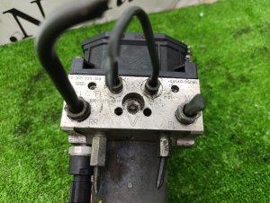Блок abs TOYOTA AVENSIS OEM 8954105130 AZT250 2007