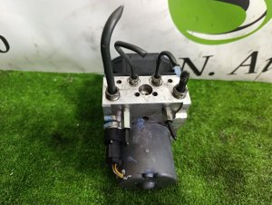 Блок abs TOYOTA AVENSIS OEM 8954105130 AZT250 2007