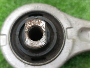 Рычаг передний AUDI A4 OEM 8E0407155N 8EBWEF 2005