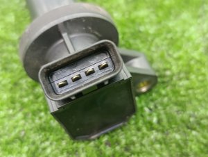Катушка зажигания TOYOTA ISIS OEM 90919-02239 ZNM10 2005
