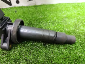 Катушка зажигания TOYOTA ISIS OEM 90919-02239 ZNM10 2005