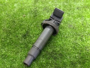 Катушка зажигания TOYOTA ISIS OEM 90919-02239 ZNM10 2005