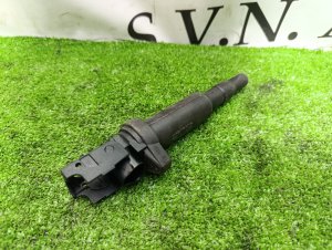 Катушка зажигания BMW Z4 OEM 864768901 E85 2004
