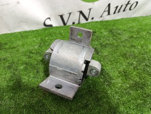 Подушка АКПП JAGUAR XJ OEM C2P8353 X351 2012