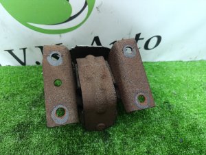 Подушка ДВС CADILLAC ESCALADE OEM 15226255 GMT820 2004