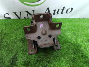 Подушка ДВС CADILLAC ESCALADE OEM 15226255 GMT820 2004