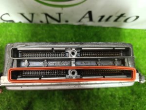 Блок управления двс CADILLAC ESCALADE OEM 12589463 GMT820 2004
