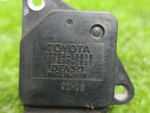 Датчик массового расхода воздуха TOYOTA MARK X OEM 2220415010 GRX120 2006
