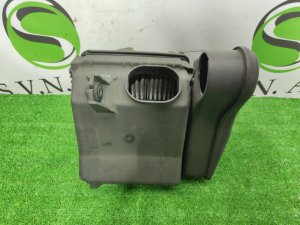 Корпус воздушного фильтра MITSUBISHI AIRTREK OEM MR258242 CU2W 2004
