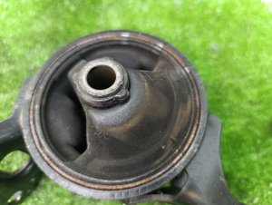 Подушка ДВС (левая) MITSUBISHI DELICA D:5 OEM MN101574 CV5W 2007