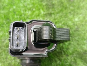 Катушка зажигания MITSUBISHI DION OEM MD365101 CR9W 2000