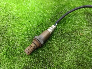Датчик кислородный MITSUBISHI DION OEM 2340008150 CR9W 2000