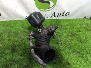 Патрубок воздушного фильтра TOYOTA NOAH/VOXY OEM 1788128240 AZR60 2005