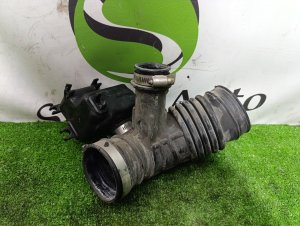 Патрубок воздушного фильтра 165784N000 NISSAN SERENA