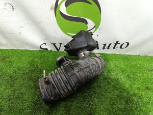 Патрубок воздушного фильтра NISSAN SERENA OEM 165784N000 PC24 2002