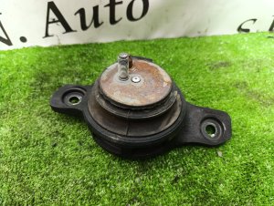 Подушка ДВС (правая) 41022AG110 SUBARU LEGACY