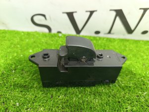 Кнопка стеклоподъемника 8608A142 MITSUBISHI PAJERO
