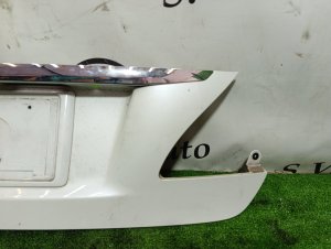 Накладка крышки багажника Color-077 LEXUS LS460 OEM 7680150090 USF40 2009