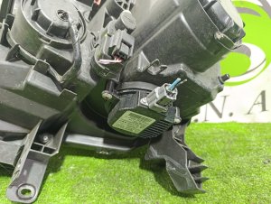 Фара правая NISSAN X-TRAIL OEM 260103UB5A DNT31 2012