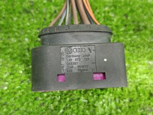 Разъем VOLKSWAGEN TIGUAN OEM 1J0973737 5NCCZ 2008