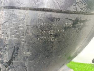 Подкрылок передний левый VOLKSWAGEN PASSAT OEM 3AF805911 2013