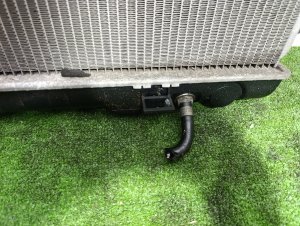 Радиатор охлаждения двигателя NISSAN SERENA OEM 214605V700 PC24 2002