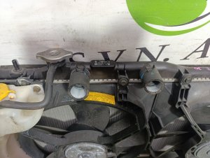 Радиатор охлаждения двигателя SUBARU LEGACY OEM 45111AG040, 73310AG020 BPE 2003
