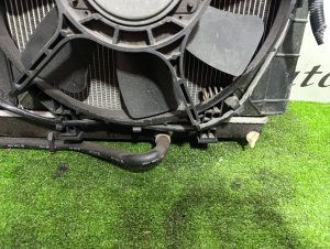 Радиатор охлаждения двигателя SUBARU LEGACY OEM 45111AG040, 73310AG020 BPE 2003