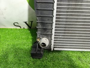 Радиатор основной AUDI A4 OEM 8E0121251A 8EBWEF 2005