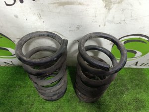 Пружина задней подвески (пара) MITSUBISHI PAJERO OEM 4140A077 V88W 2011