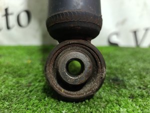 Стойка передняя правая TOYOTA ALTEZZA OEM 4851080144 SXE10 2001
