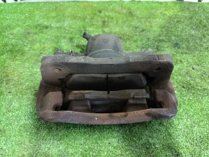 Суппорт передний левый HONDA ACCORD WAGON OEM 45019S0A013 CF6 1998