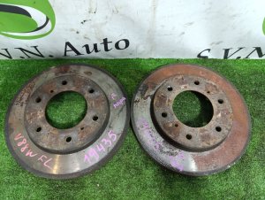 Диск тормозной передний (пара) MITSUBISHI PAJERO OEM 4615A061 V88W 2011