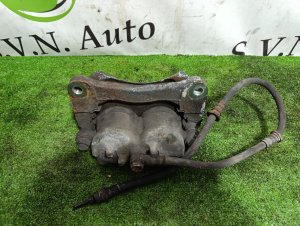 Суппорт передний правый MITSUBISHI PAJERO OEM MR510538 V88W 2011