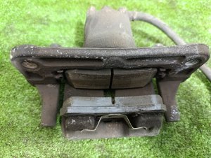Суппорт задний левый MITSUBISHI PAJERO OEM MR510541 V88W 2011