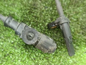 Датчик ABS задний правый SUBARU LEGACY OEM 27540AG120 BPE 2003