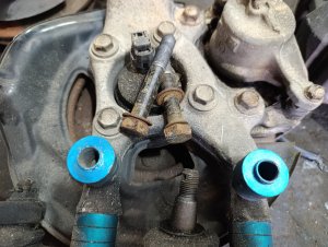 Проставки под шаровые опоры передние (комплект) TOYOTA CROWN MAJESTA OEM 4333039625 GRS182 2007