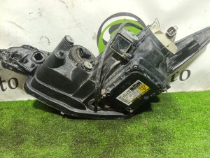 Фары передние LED (пара) TOYOTA ESTIMA OEM 8114528B20, 8118528B20 AHR20 2006-2008